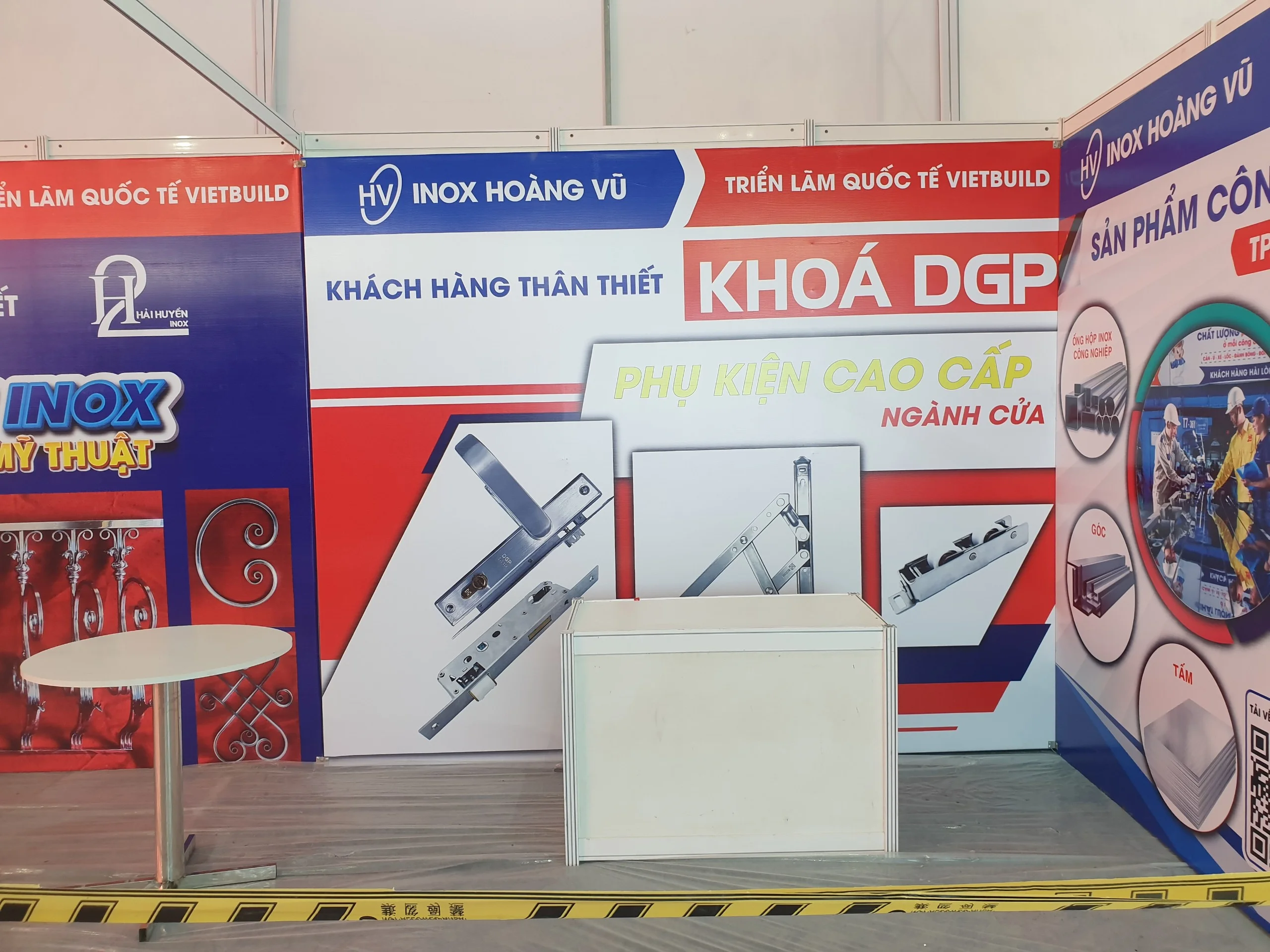 Gian hàng A5 số 1202 Khoá DGP & Inox Hoàng Vũ